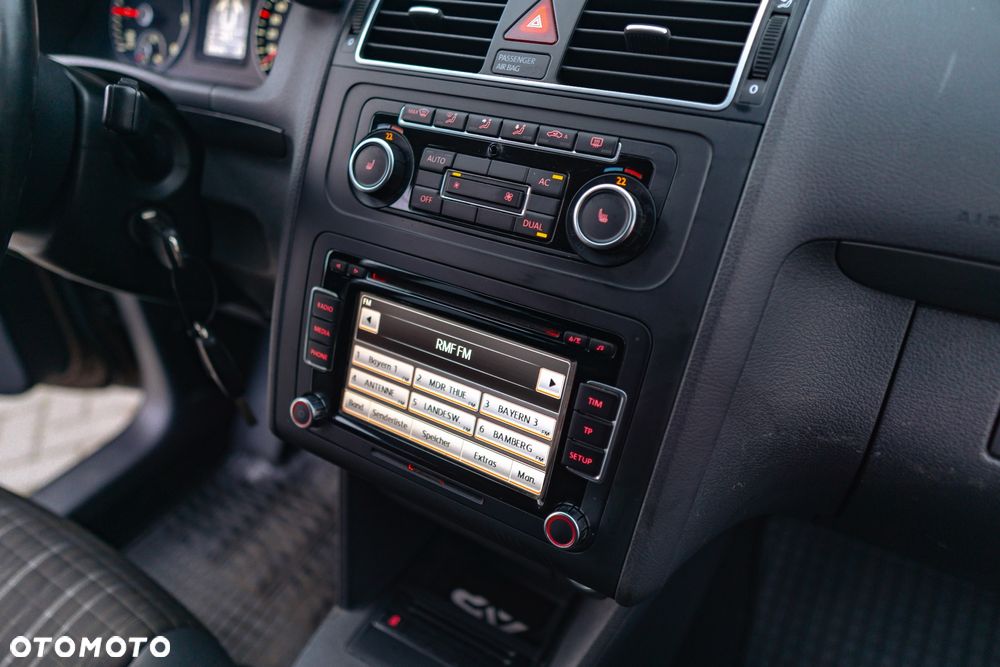 Volkswagen Touran 2.0 TDI DPF United - 13