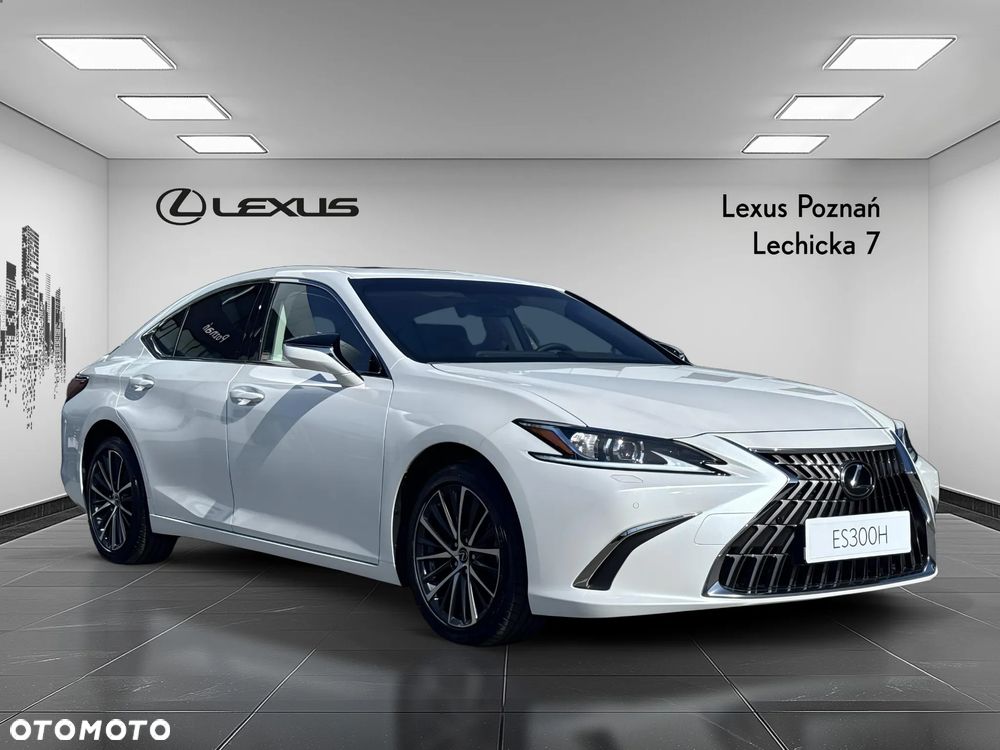 Lexus ES - 7