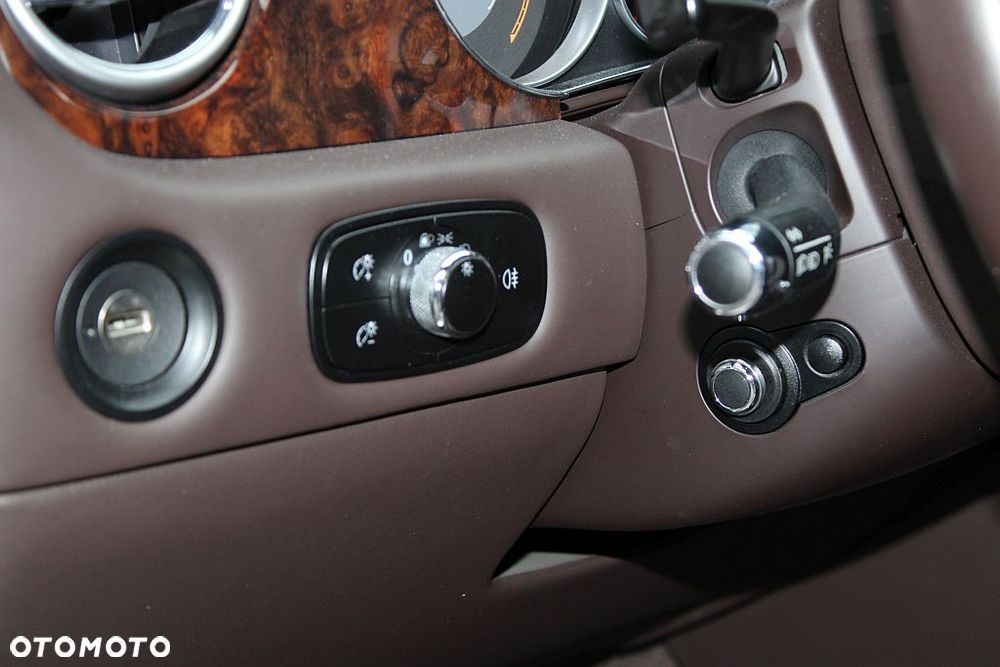 Bentley Continental GT - 15