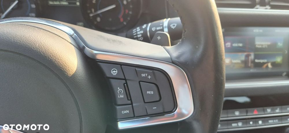 Jaguar XF 3.0 V6 AWD S - 8