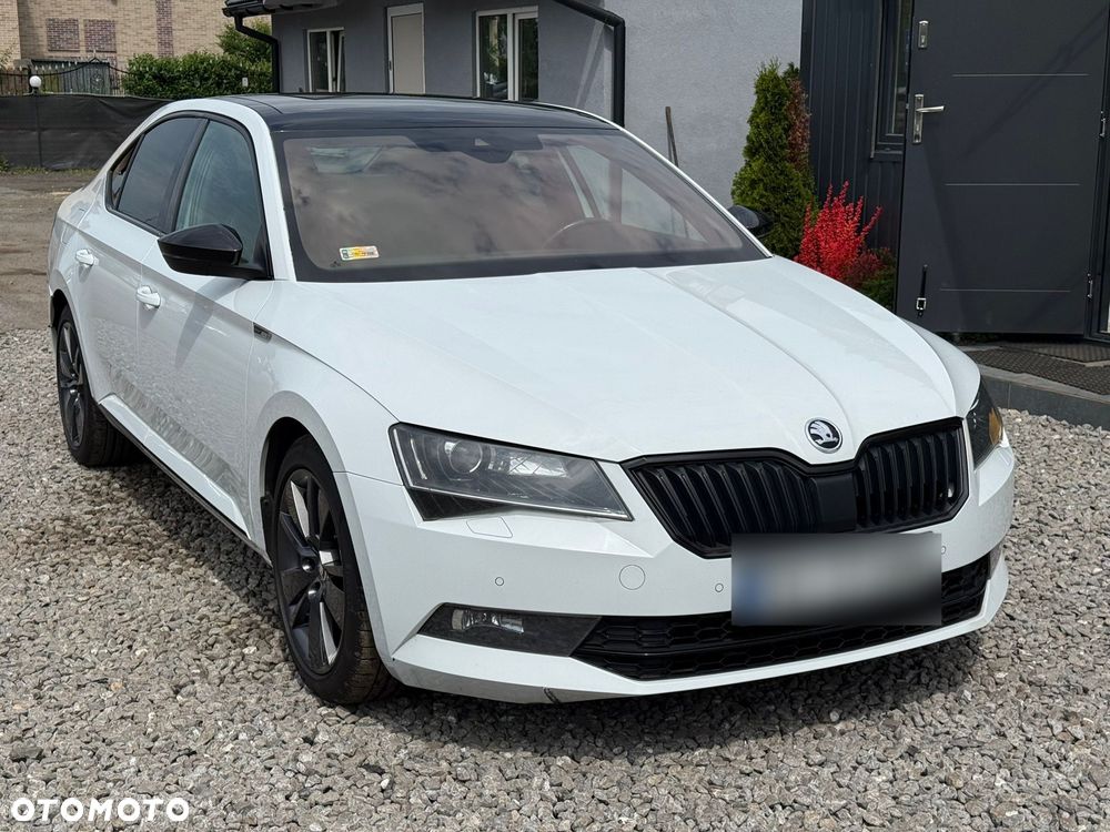 Skoda Superb 2.0 TDI Sportline DSG - 1