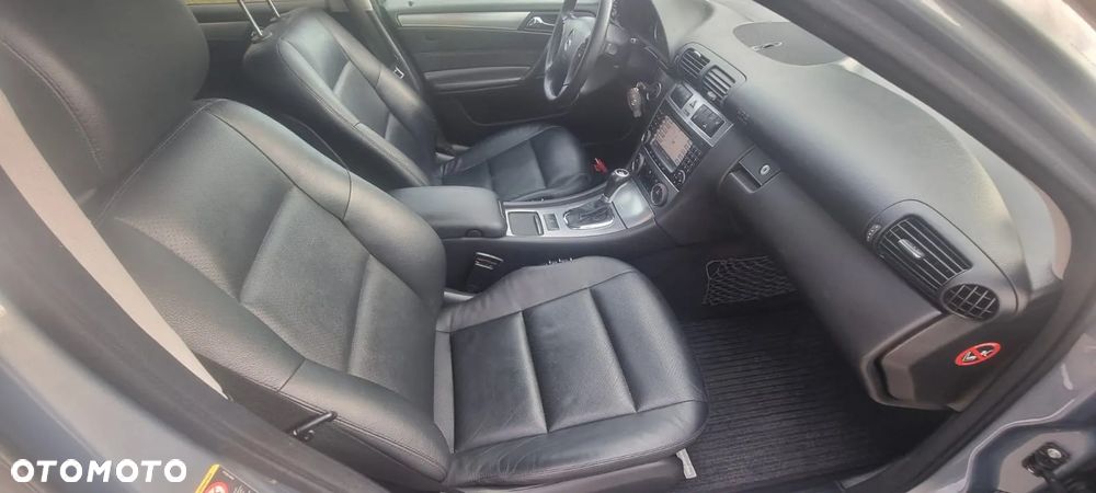 Mercedes-Benz Klasa C 280 T Avantgarde 4-Matic - 13
