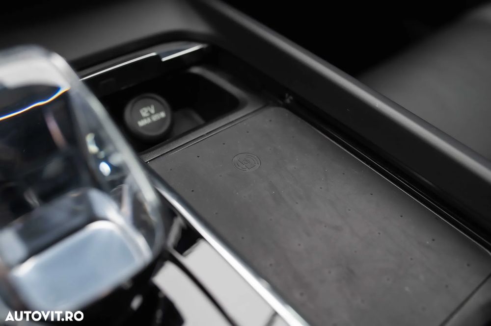 Volvo V60 B4 MHEV AT Ultimate Dark - 35