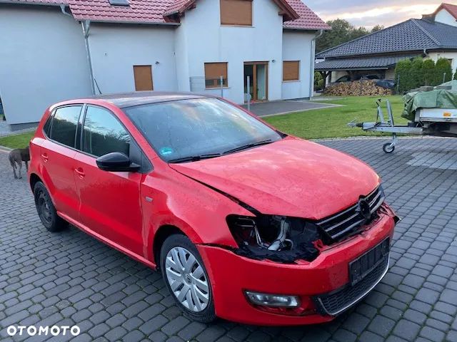 Volkswagen Polo 1.2 TSI Blue Motion Technology MATCH - 2