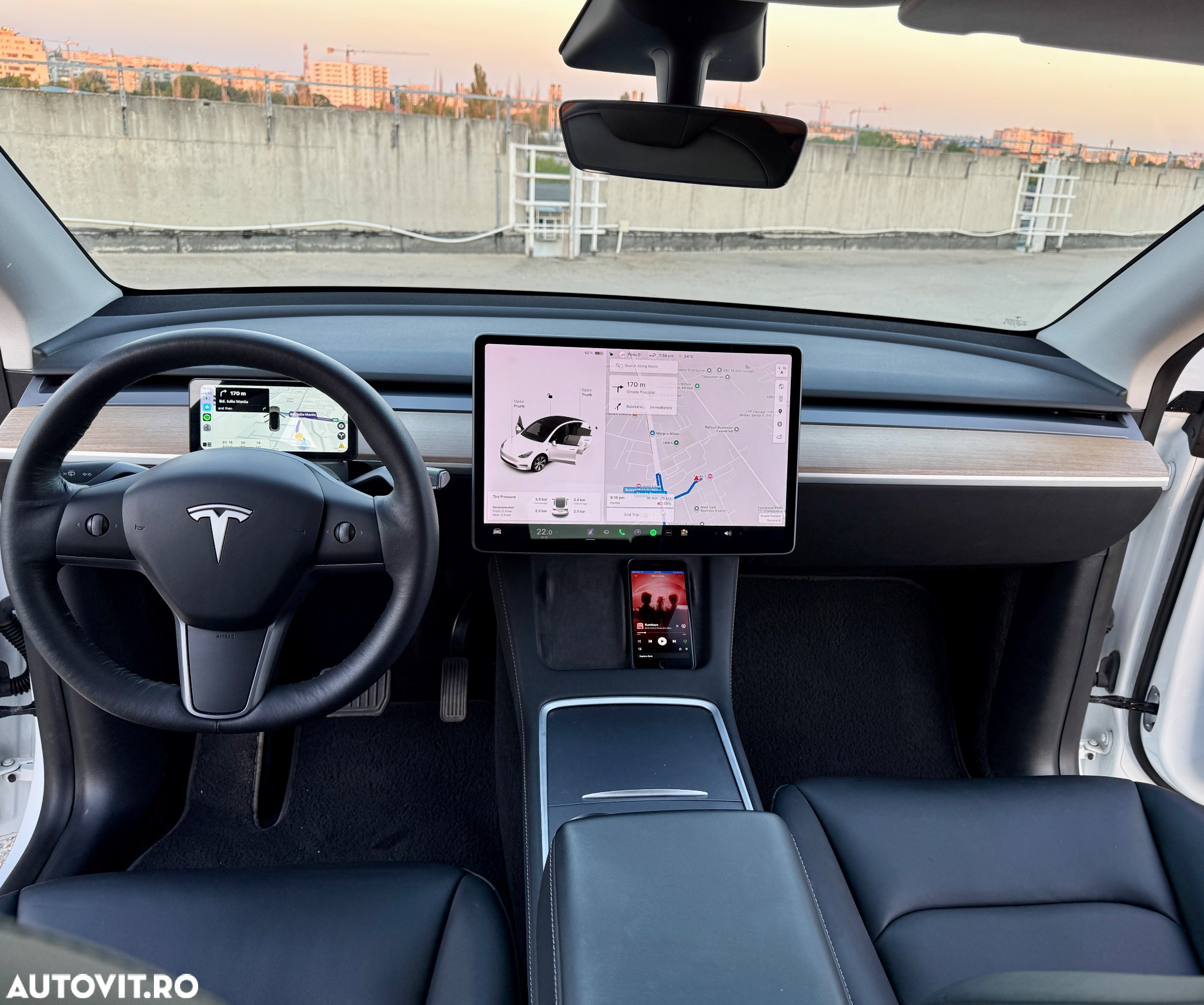 Tesla Model Y Long Range Dual Motor AWD - 17