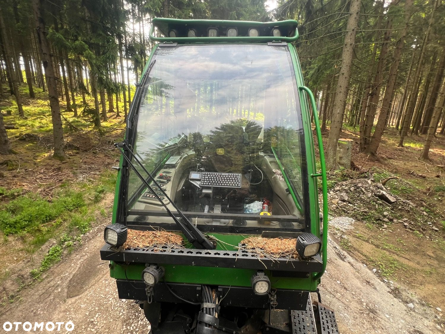 John Deere 1270D 6X6 - 36
