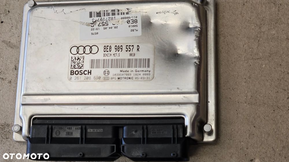 Audi A4 B6 B7 2.0 FSI komputer sterownik silnika 8E0909557R - 2