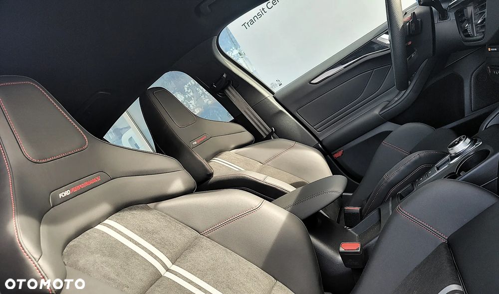 Ford Focus 2.3 EcoBoost ST X - 8