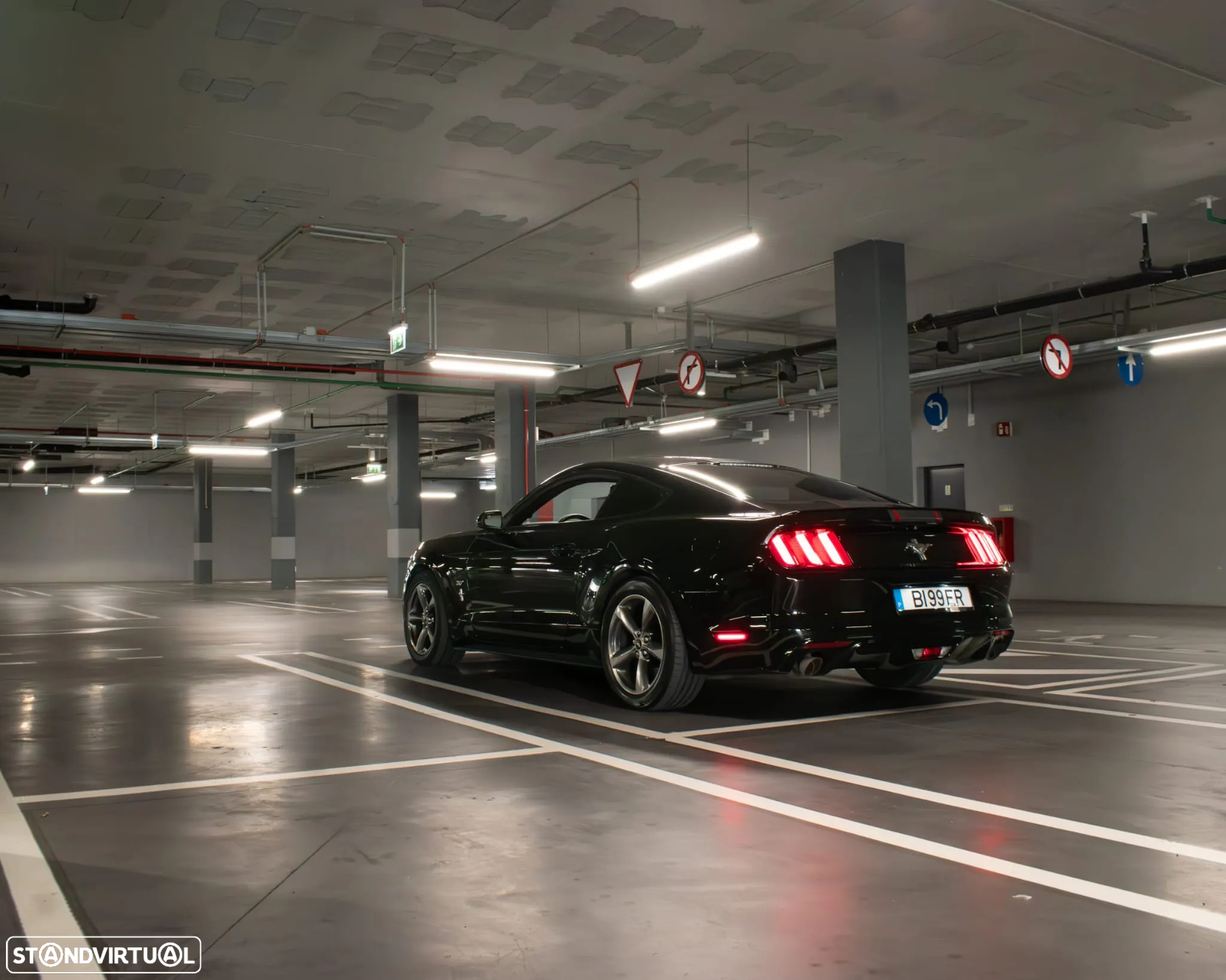 Ford Mustang - 3