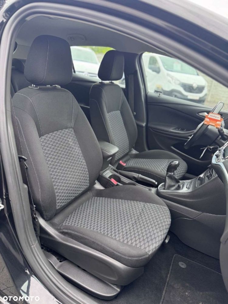 Opel Astra - 2