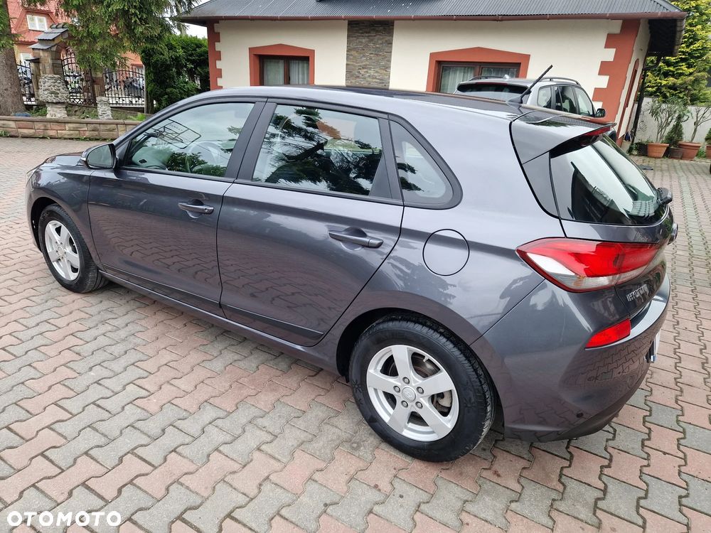 Hyundai i30 1.4 GO Plus - 32