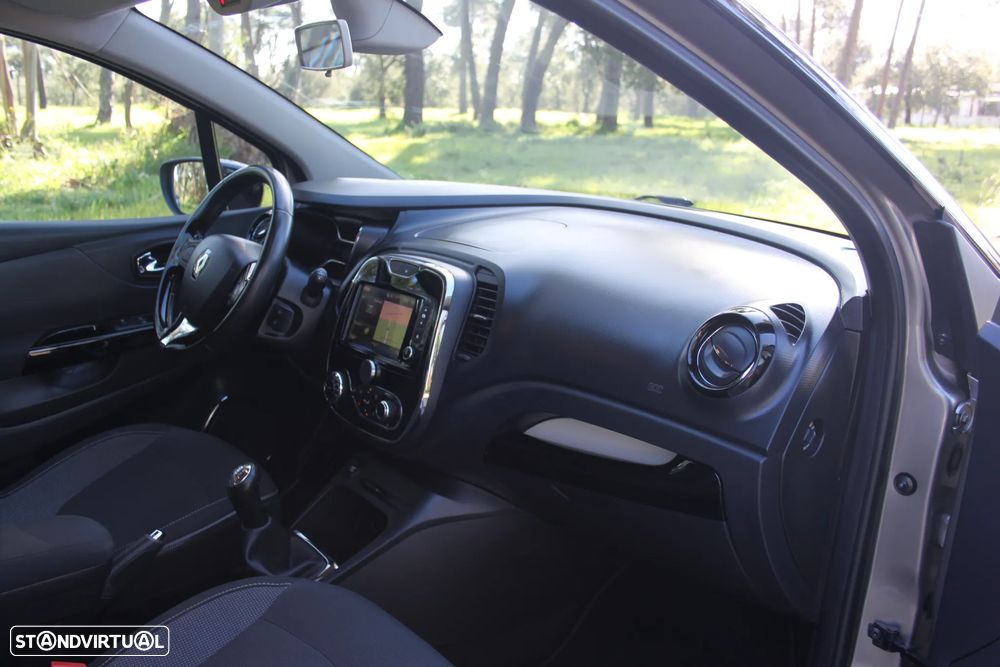 Renault Captur 1.5 dCi Exclusive - 16