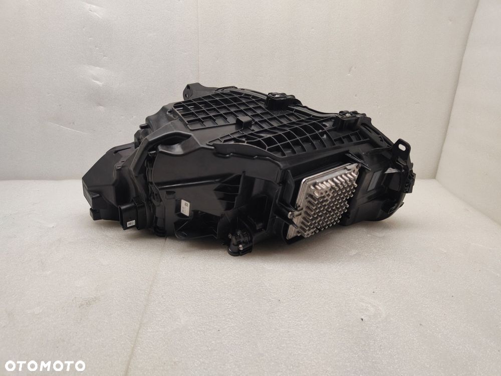 volvo xc40 lift full led lampa prawy przód 32133832 - 6