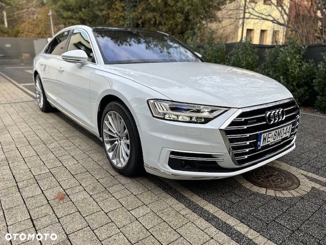 Audi A8 - 1