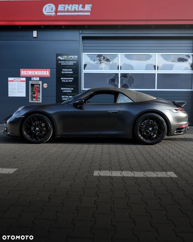 Porsche 911 Carrera 4 Cabrio - 14