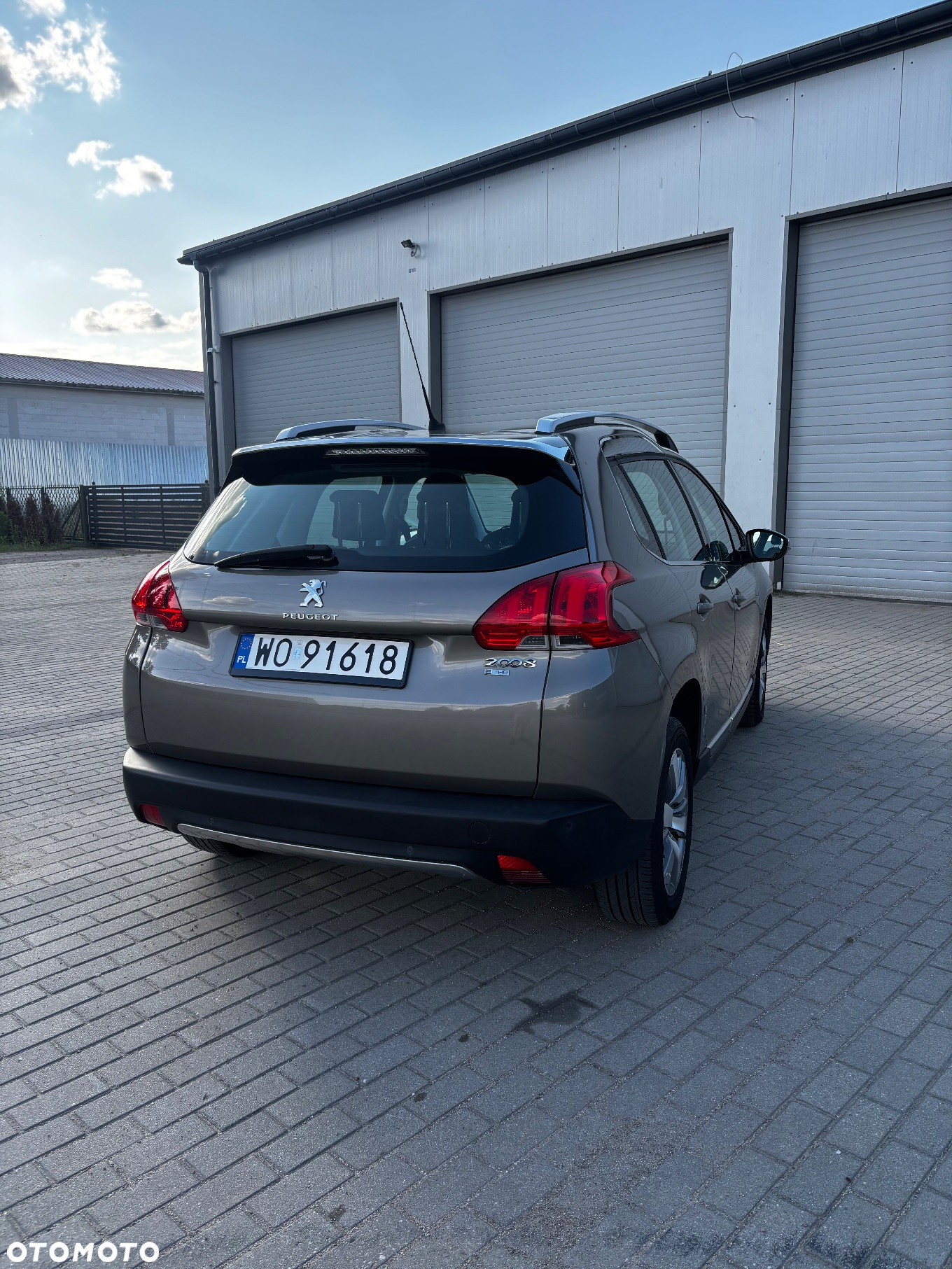 Peugeot 2008 1.2 Pure Tech GPF Allure S&S - 7