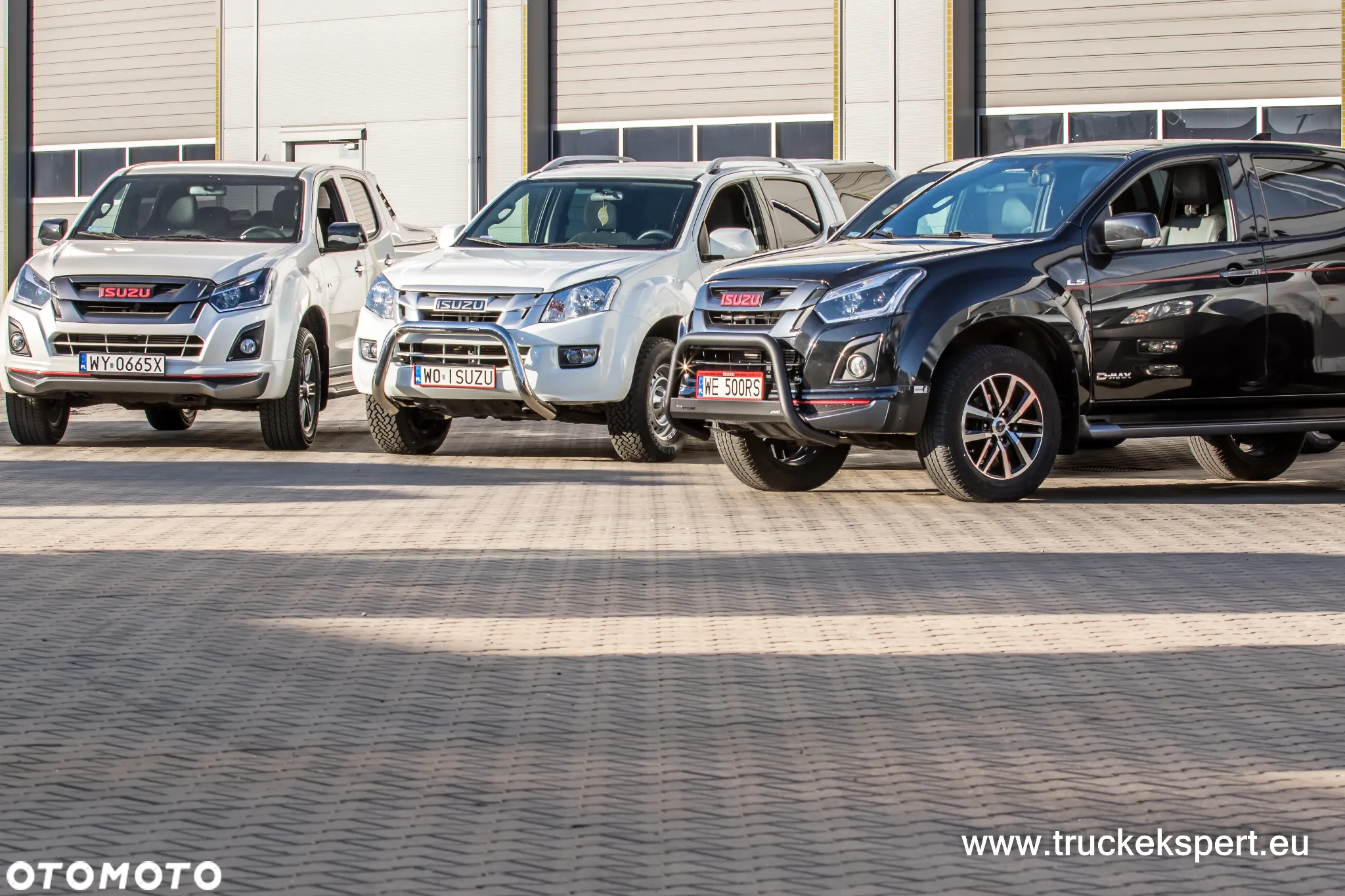 ISUZU D-max II WINDA uchwyt koła zapasowego - 5