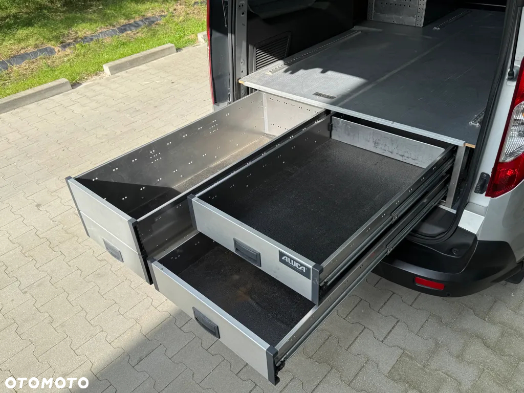 Ford Transit Connect - 22