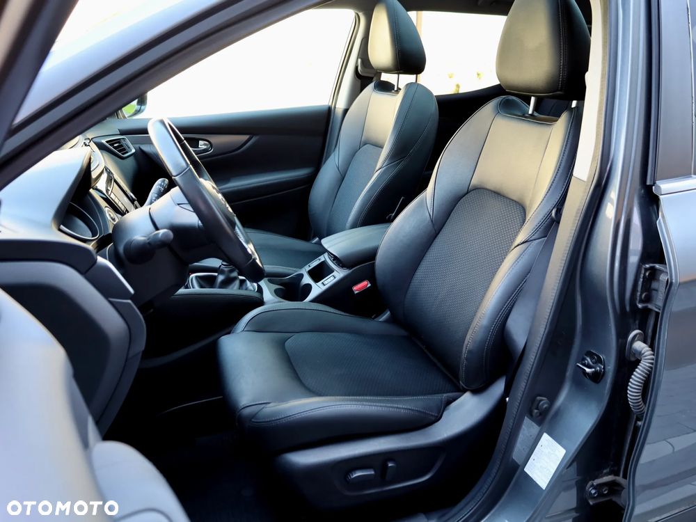 Nissan Qashqai 1.3 DIG-T N-Connecta - 20