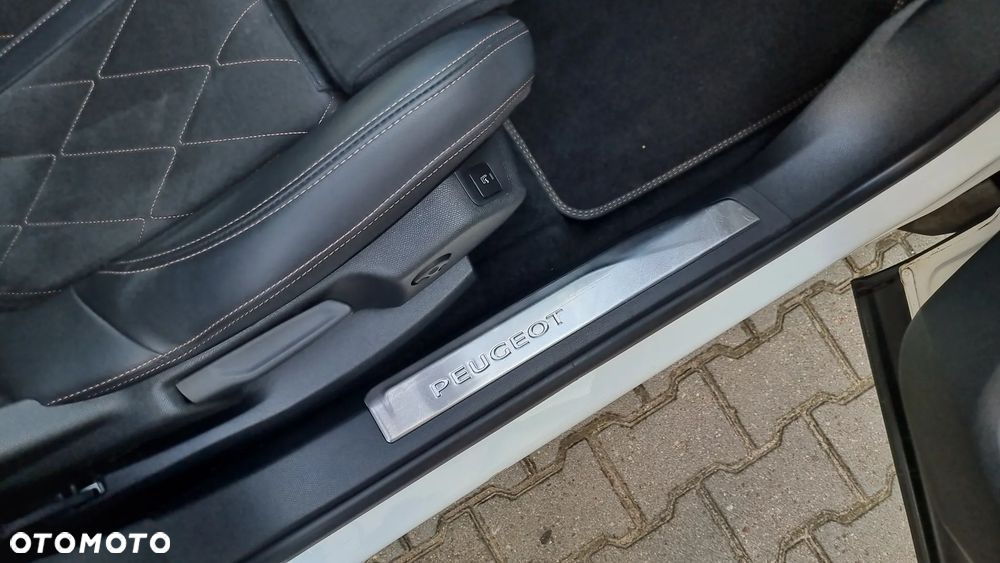 Peugeot 3008 2.0 BlueHDi GT S&S EAT8 - 25