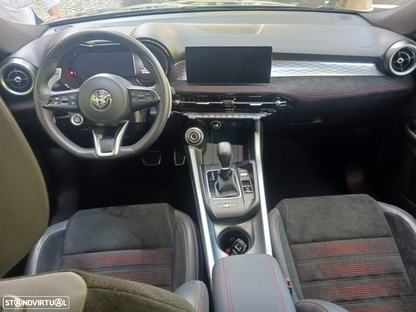 Alfa Romeo Tonale 1.5 Hybrid Veloce - 11