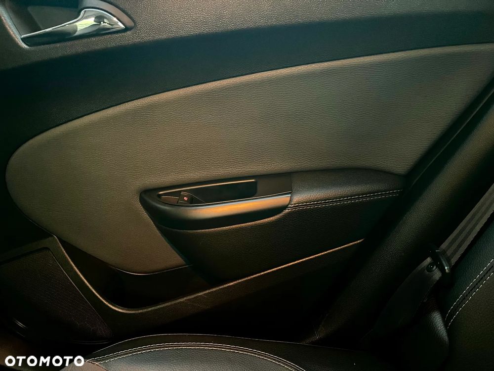 Opel Astra - 11