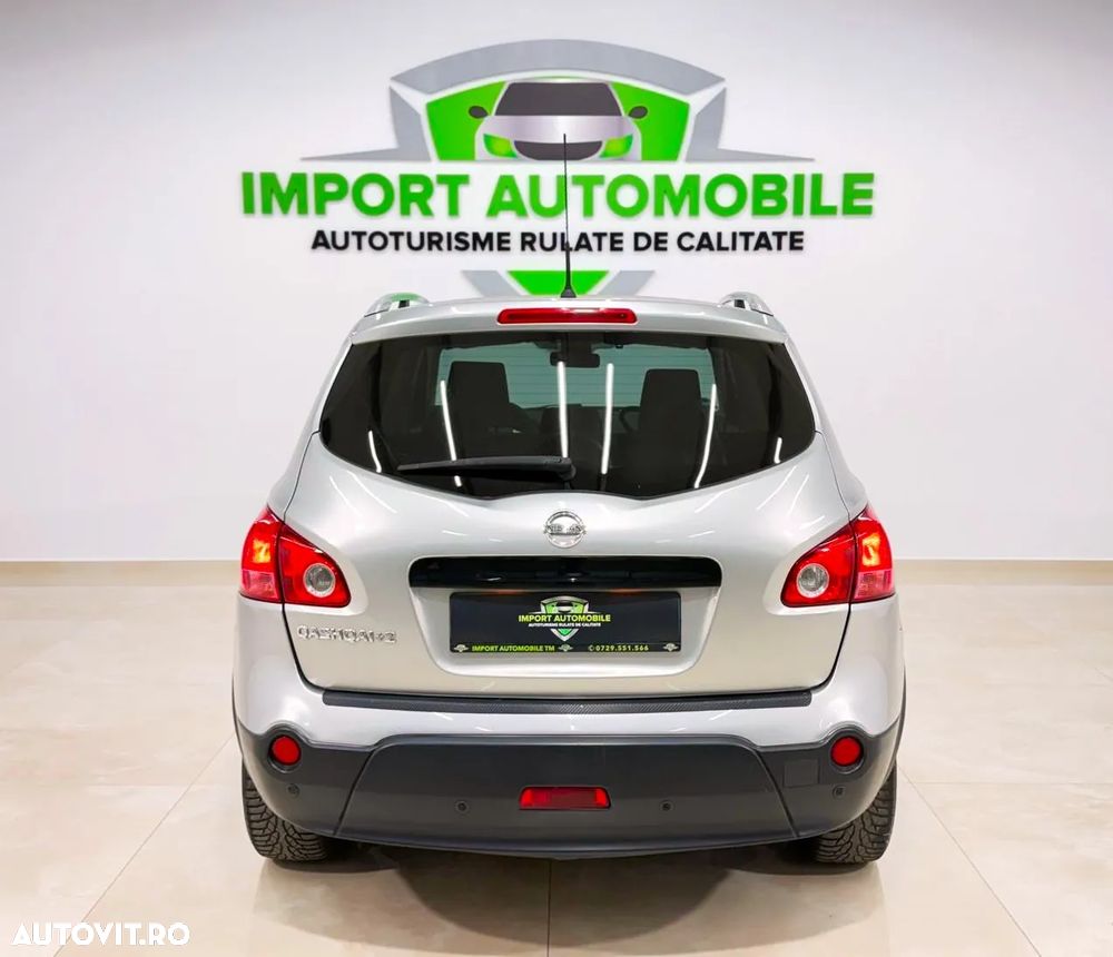 Nissan Qashqai+2 - 5