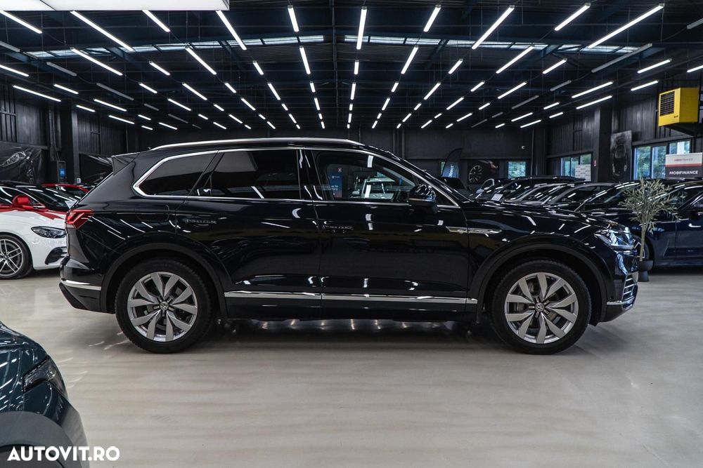 Volkswagen Touareg V6 TDI 4MOTION Elegance - 20