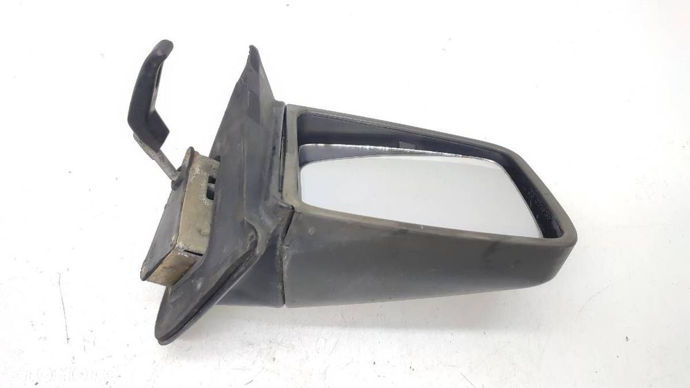 LUSTERKO PRAWE MANUALNE EUROPA OPEL KADETT E - 2