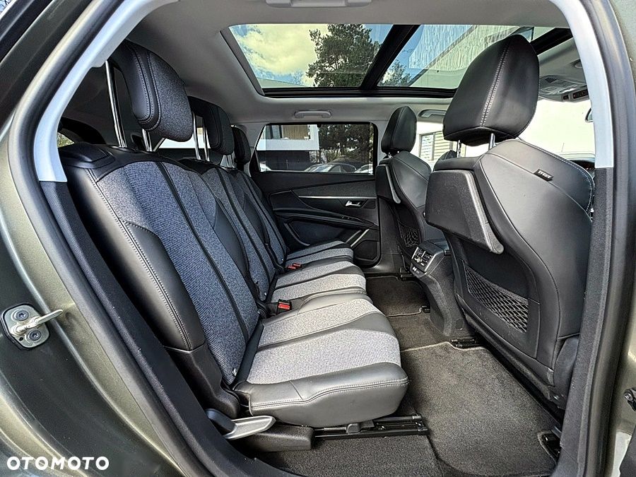 Peugeot 5008 BlueHDi 120 EAT6 Allure - 21