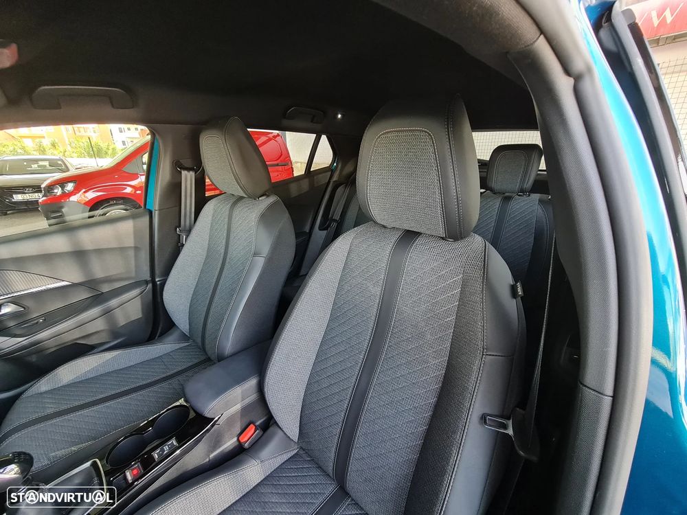 Peugeot 2008 1.2 PureTech Allure Pack - 30