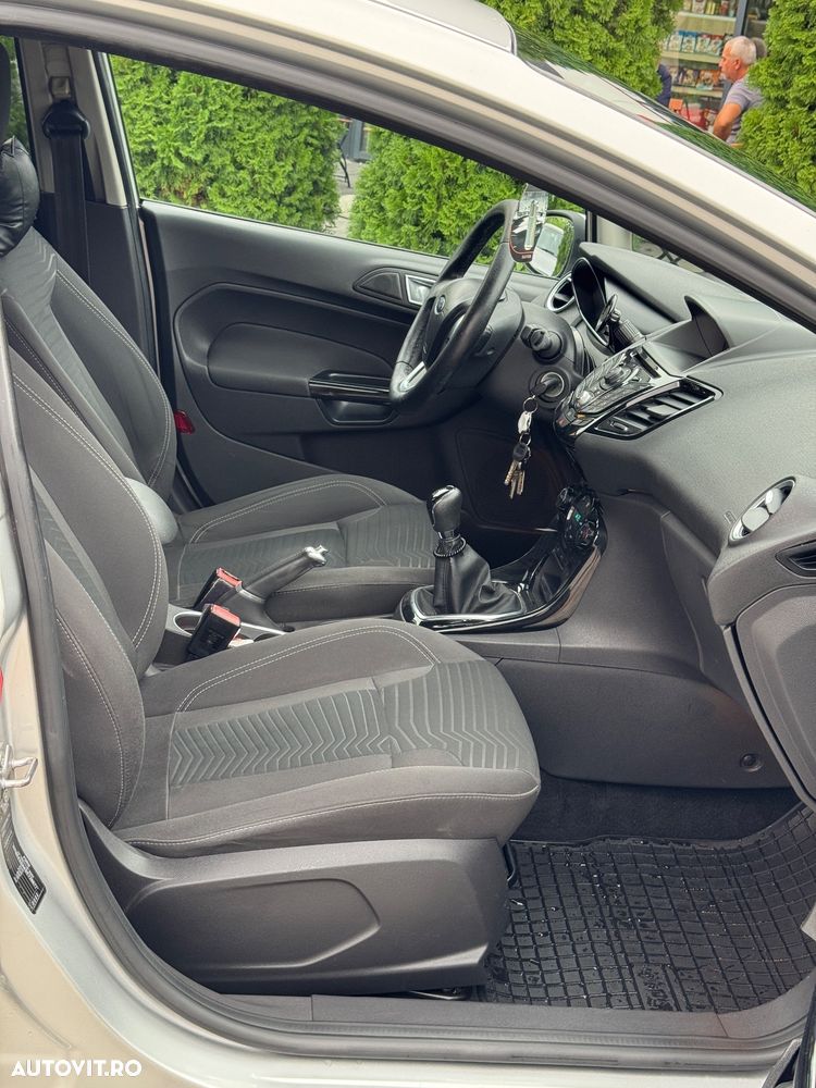 Ford Fiesta - 11