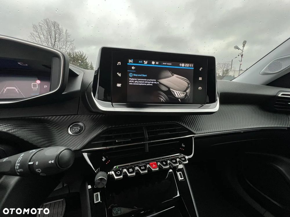 Peugeot 2008 1.5 BlueHDi Allure S&S EAT8 - 36