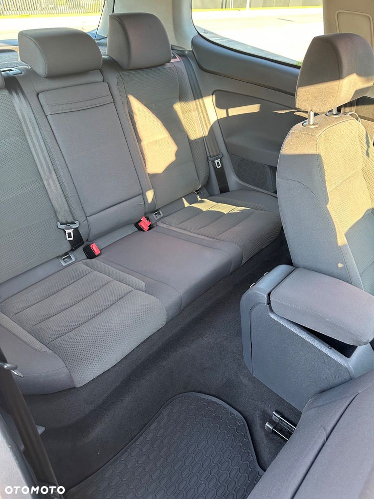Volkswagen Golf 1.6 Comfortline - 20