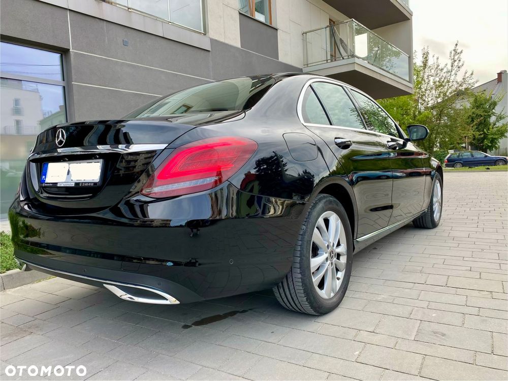 Mercedes-Benz Klasa C 180 9G-TRONIC Avantgarde - 12