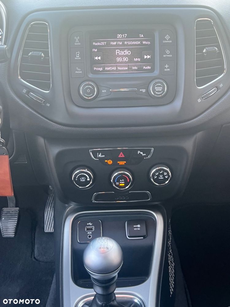 Jeep Compass - 8