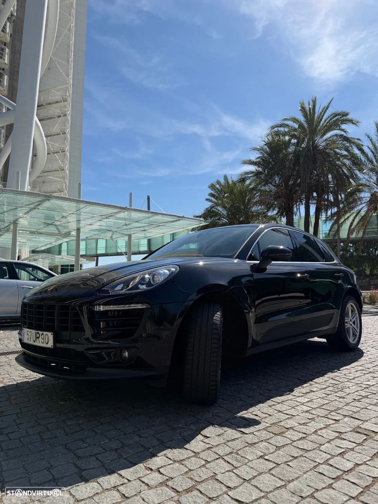 Porsche Macan - 1