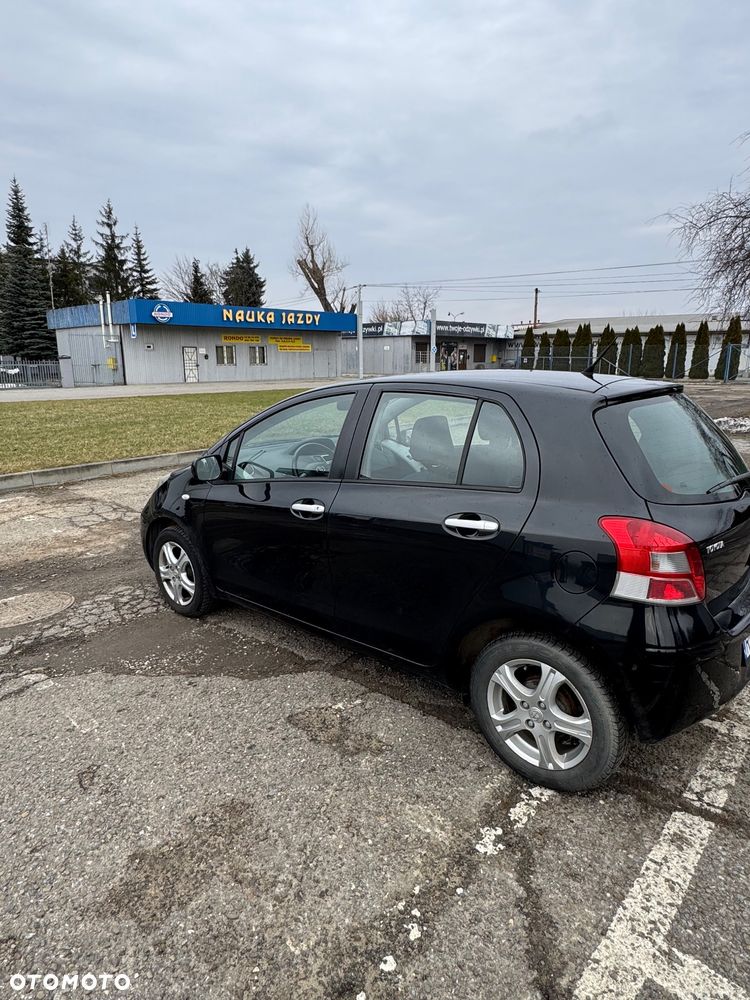 Toyota Yaris - 5