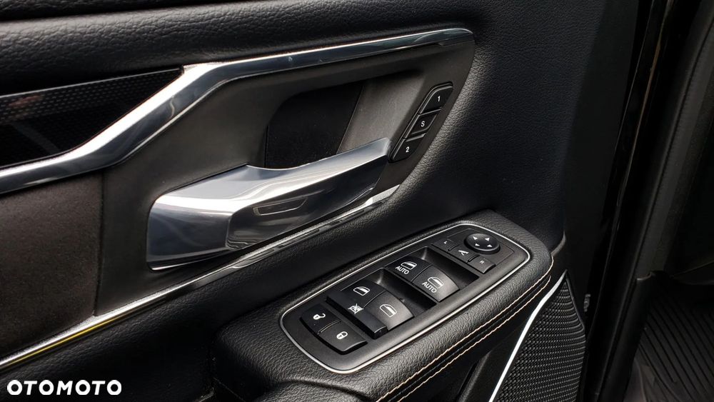 RAM 1500 Crew Cab Laramie - 15