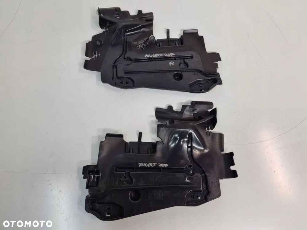 KIEROWNICA POWIETRZA LEWA PRAWA PEUGEOT 207 THP - 3