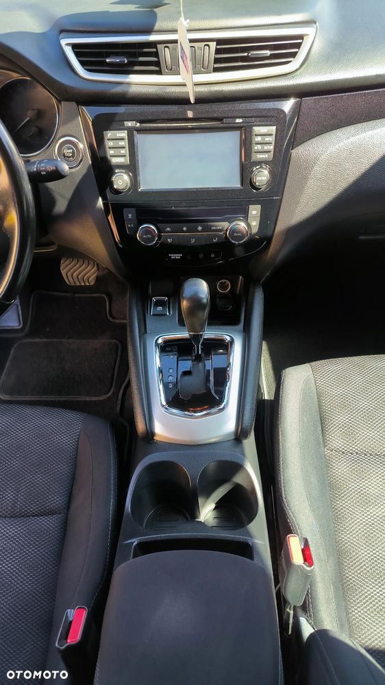 Nissan Qashqai 1.6 DCi Xtronic ACENTA - 39