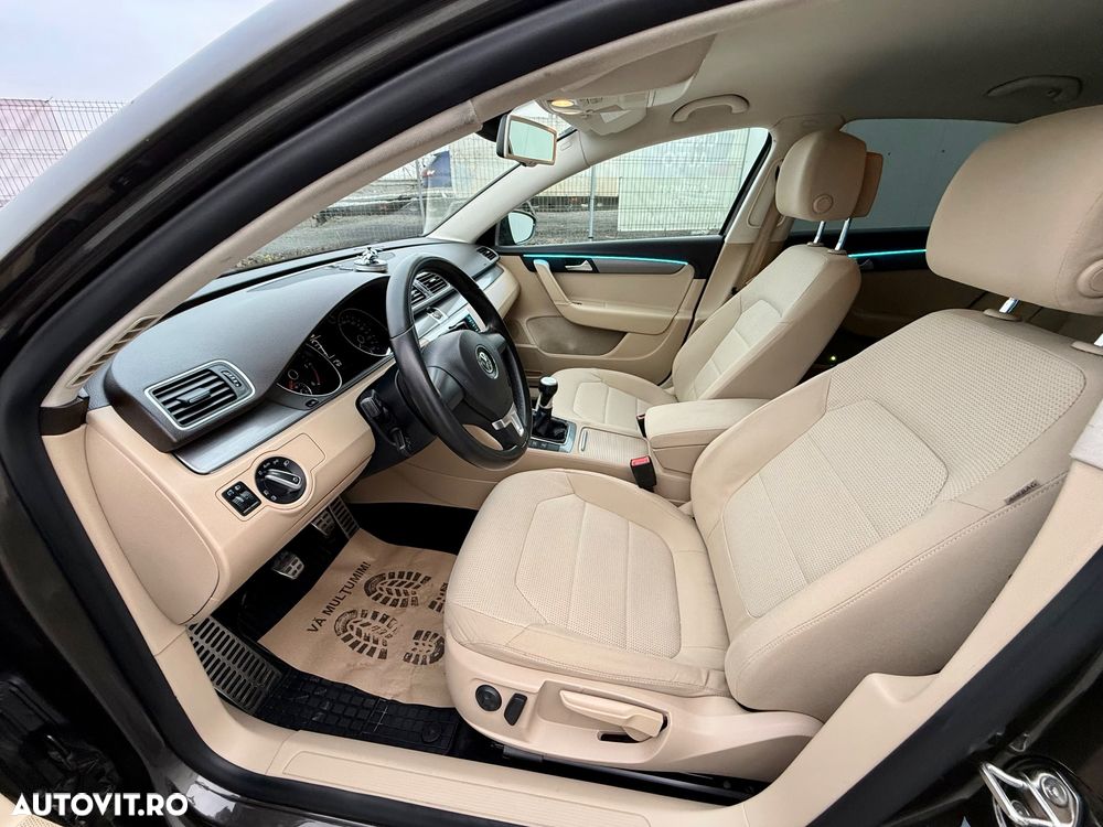 Volkswagen Passat 2.0 TDI BlueMotion Tehnology Comfortline - 17