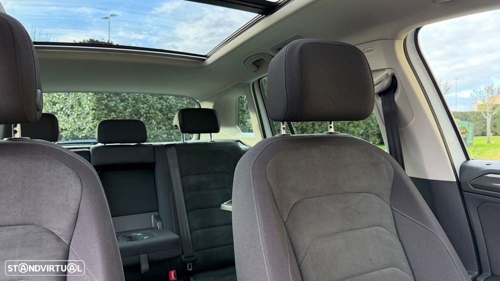 VW Tiguan 2.0 TDI R-Line DSG 4Motion - 34