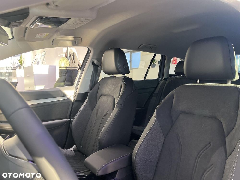 Volkswagen Golf Variant 1.5 eTSI mHEV Life Plus DSG - 11