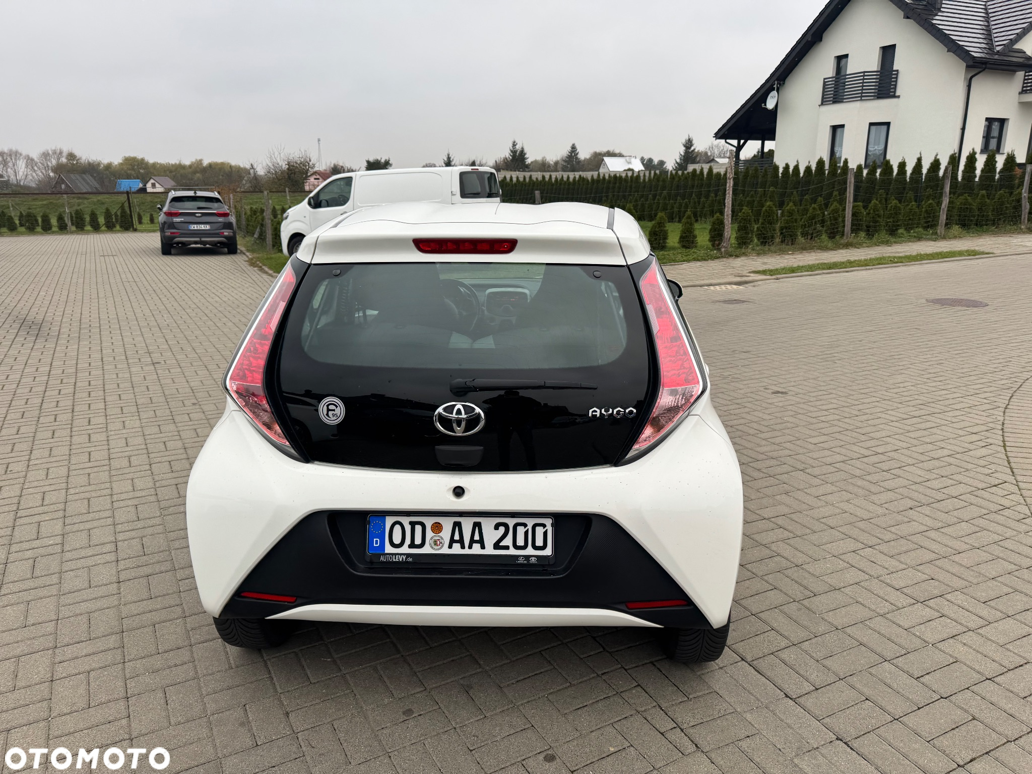 Toyota Aygo x-play - 11