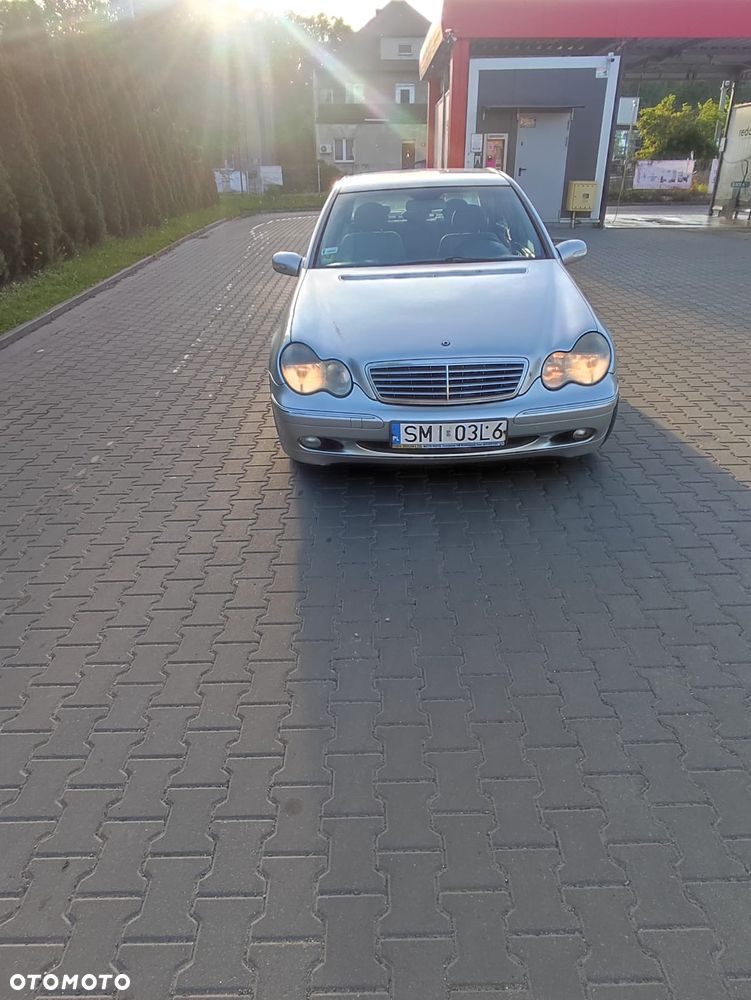 Mercedes-Benz C-Class 2001 photo 4