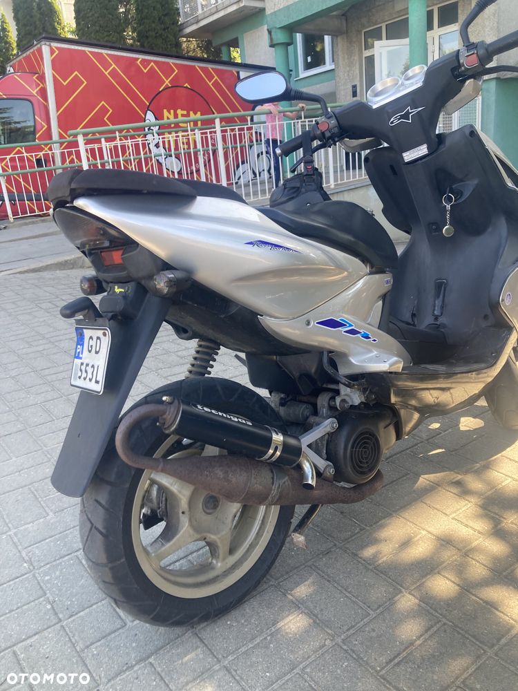 Yamaha Aerox - 6