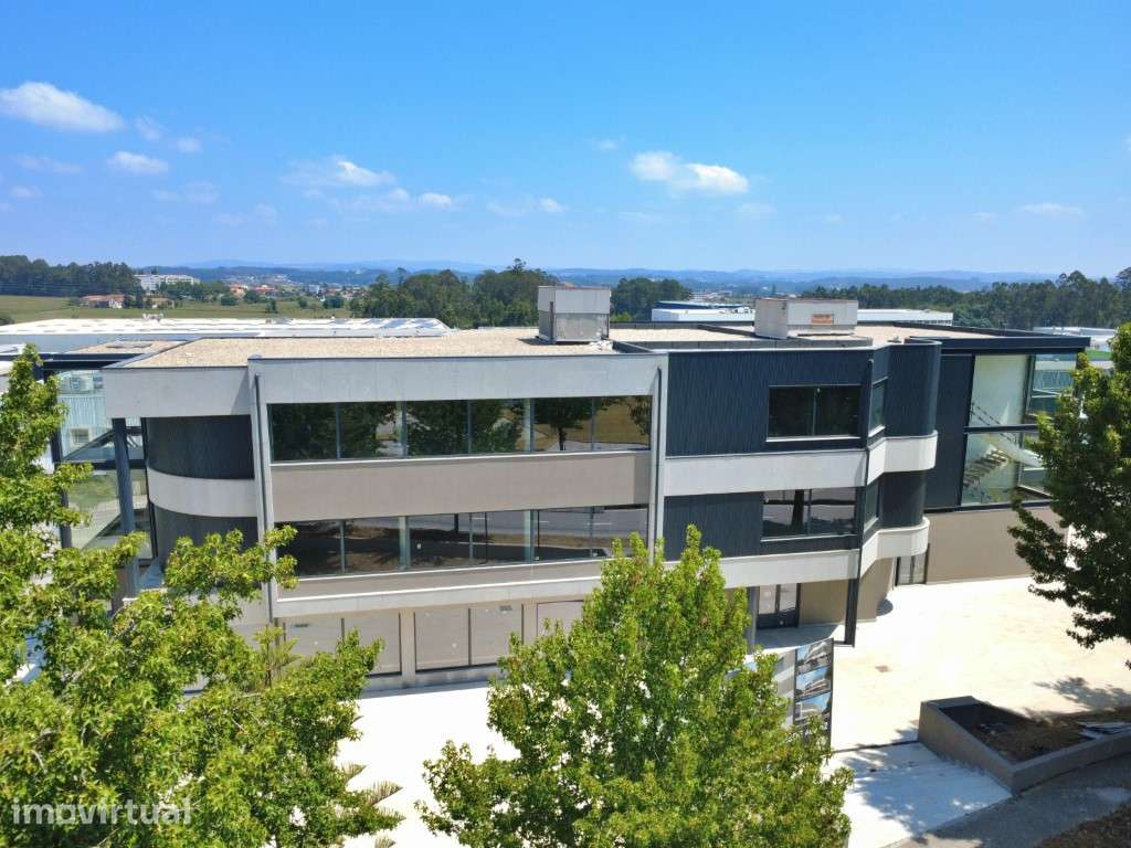 Espaço Comercial de Prestígio na Zona Industrial da Maia - Grande imagem: 4/5