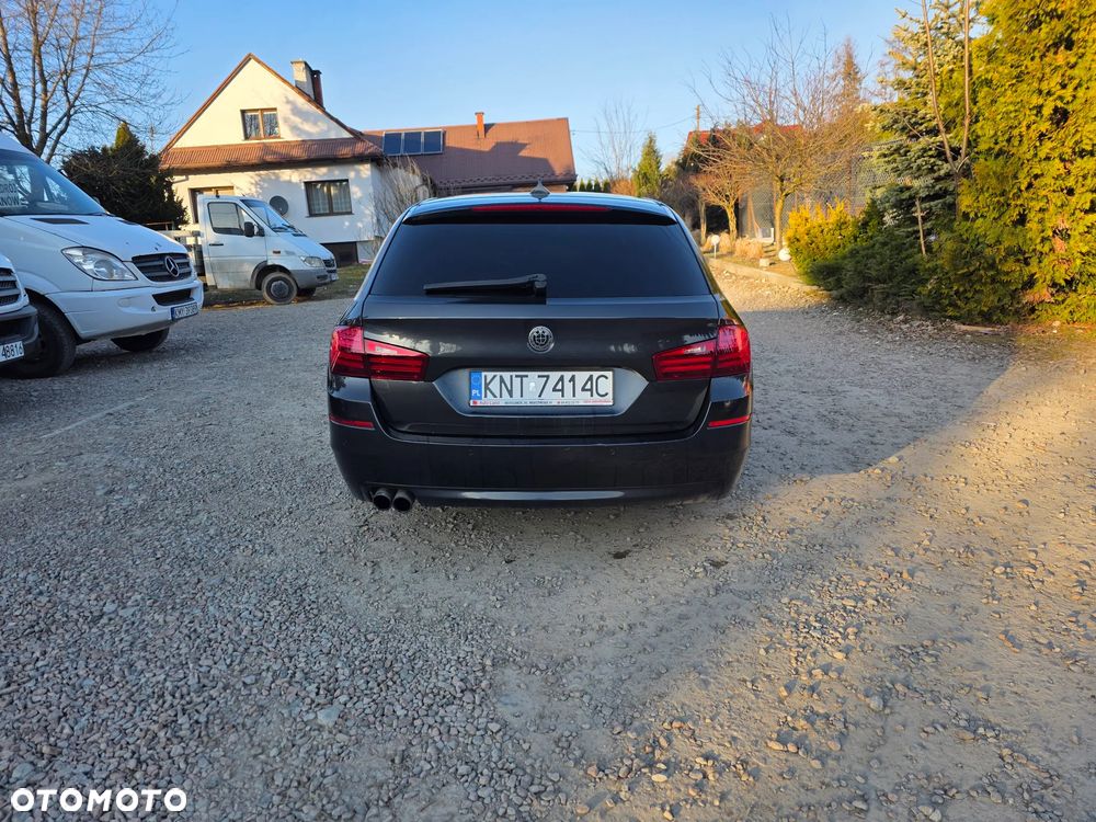 BMW Seria 5 520d Sport-Aut - 7