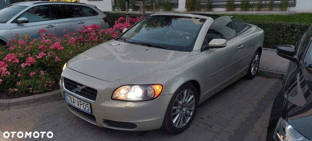 Volvo C70 2.4D5 Momentum - 13